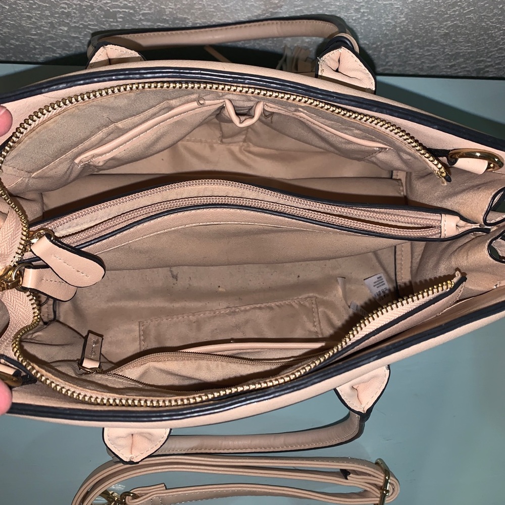 Purse - Picture 4 of 4